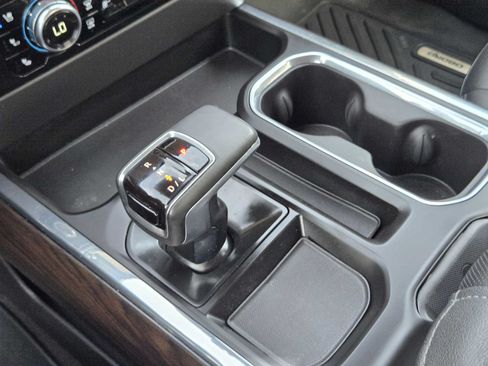 Certified 2023 GMC Sierra 1500 SLT RWD image 19