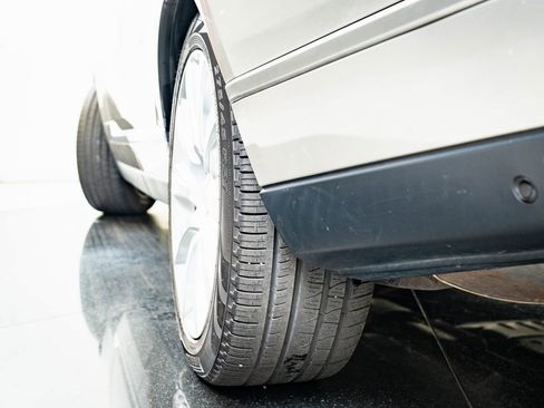 Used 2017 Land Rover Range Rover Supercharged image 41