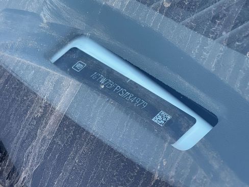 New 2025 GMC Savana 2500 Extended w/ Driver Convenience Package image 28