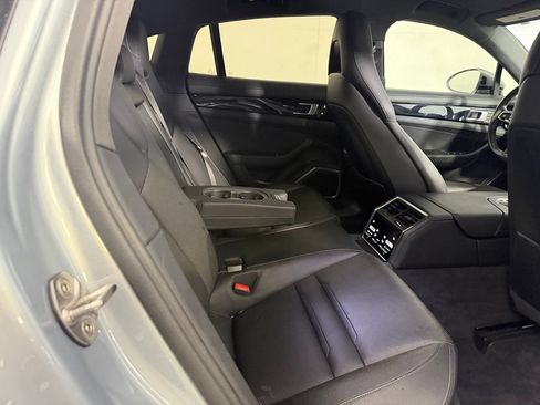 Used 2023 Porsche Panamera w/ Premium Package RWD image 19