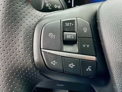 Used 2024 Ford Escape ST-Line w/ Tech Pack #1 AWD/4WD image 12