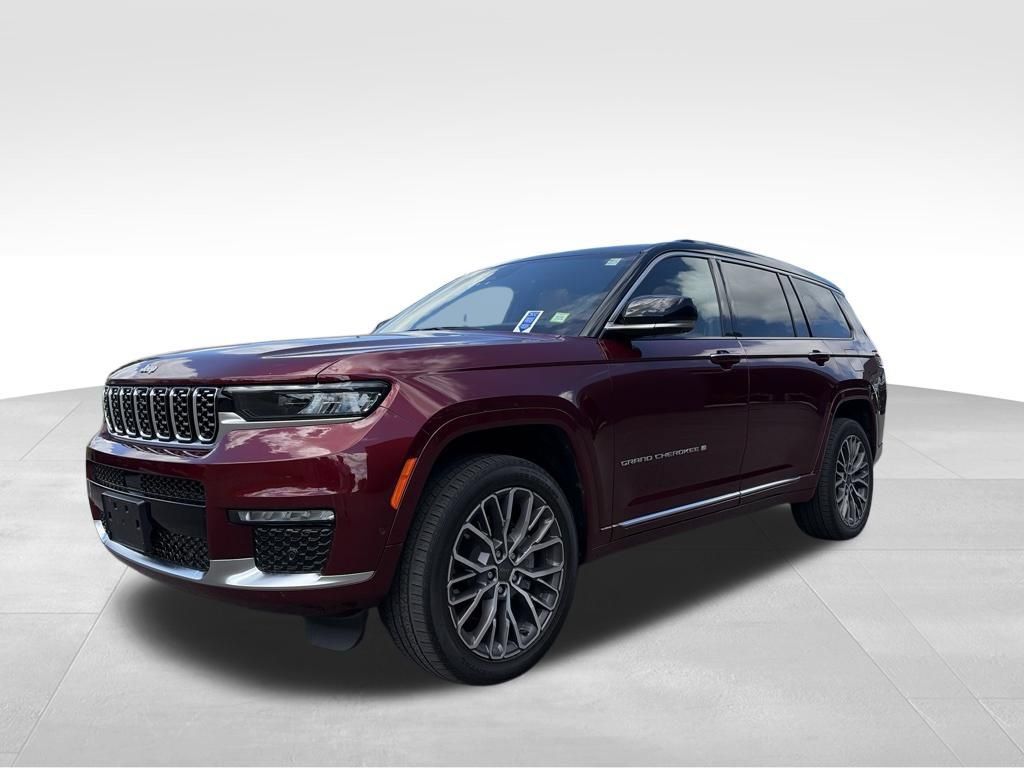 Used 2025 Jeep Grand Cherokee L Summit AWD/4WD image 3