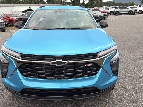New 2026 Chevrolet Trax RS w/ Driver Confidence Package FWD image 2