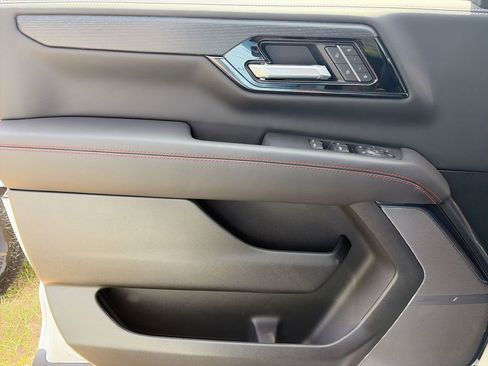 New 2026 GMC Yukon AT4 Ultimate AWD/4WD image 30