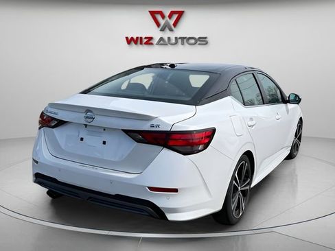 Used 2021 Nissan Sentra SR w/ SR Premium Package image 3