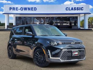 Used 2024 Kia Soul LX w/ Option Group 015 FWD video 1
