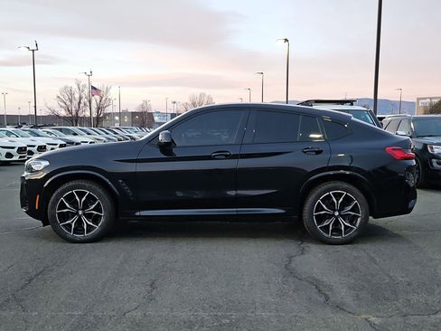 Used 2023 BMW X4 xDrive30i w/ M Sport Package image 9