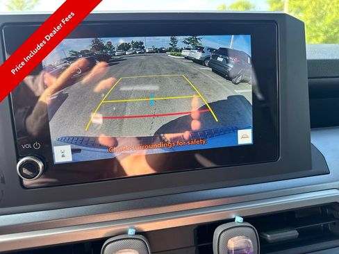 Used 2026 Toyota 4Runner SR5 AWD/4WD image 7