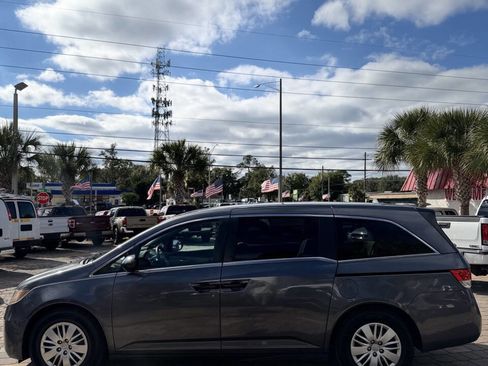 Used 2015 Honda Odyssey LX image 9