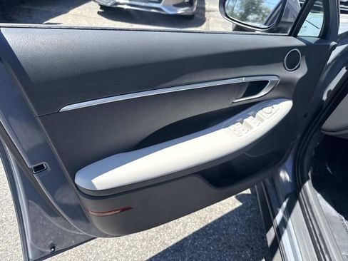 Certified 2025 Hyundai Sonata SE FWD image 15