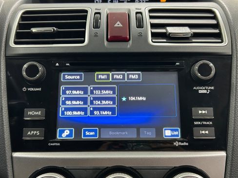 Used 2016 Subaru Crosstrek 2.0i Premium w/ Moonroof Package AWD/4WD image 5