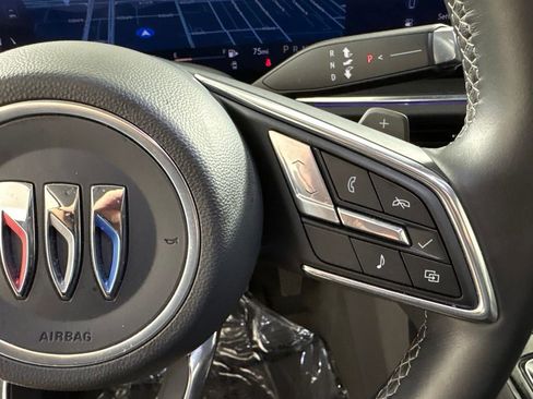 Used 2025 Buick Envision Preferred AWD/4WD image 35