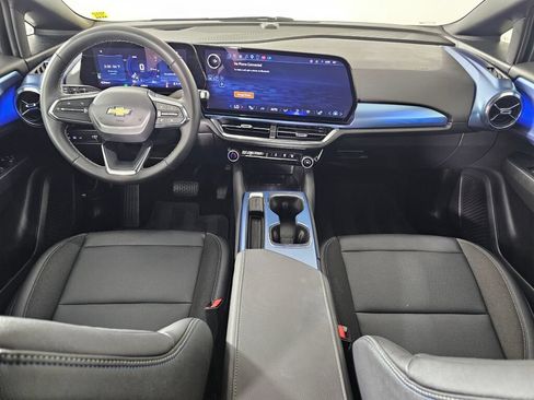 Used 2026 Chevrolet Equinox EV LT FWD image 18