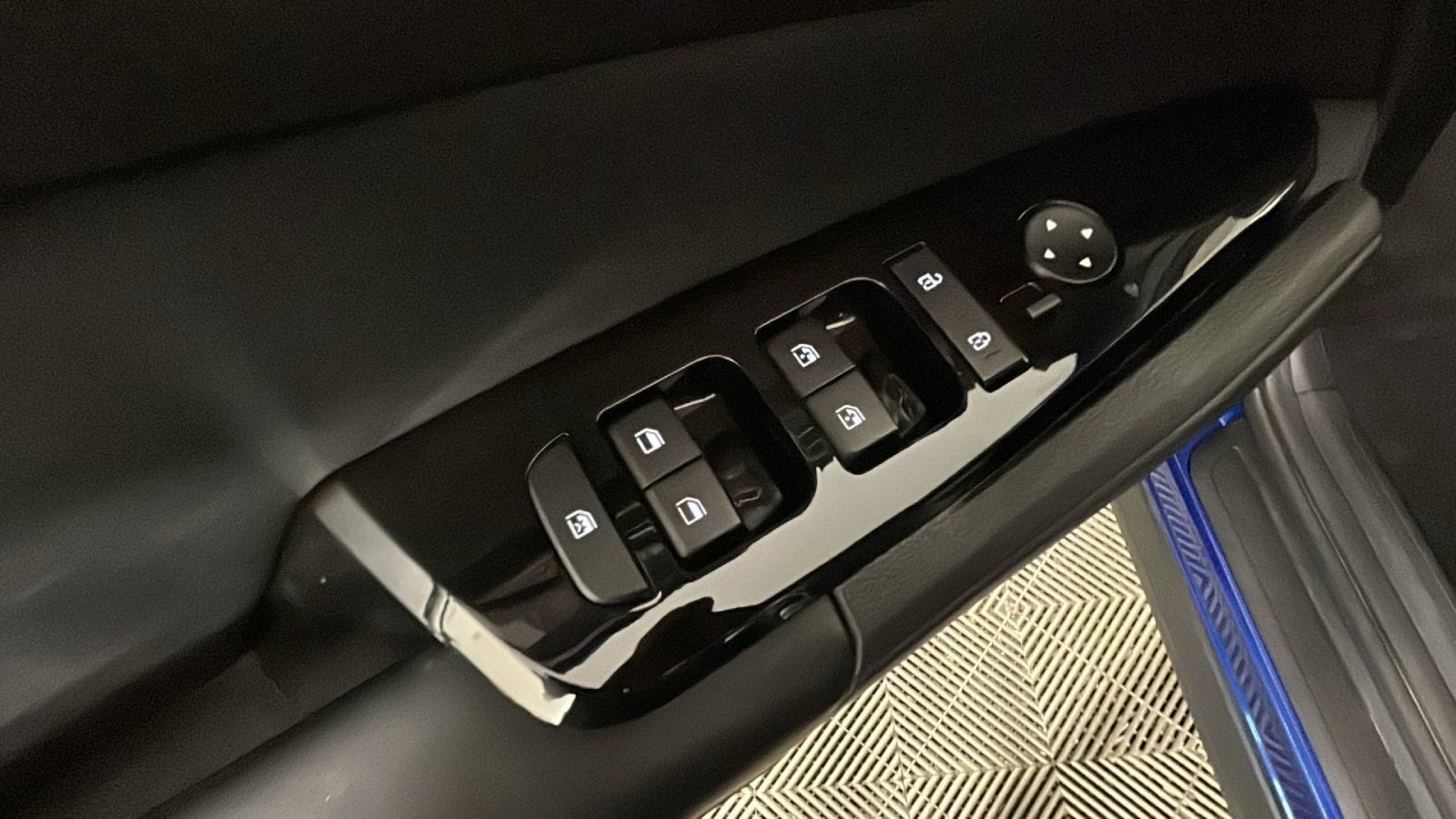 Used 2023 Kia Sportage EX FWD image 11