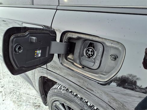 Used 2024 Jeep Wagoneer Launch Edition image 37