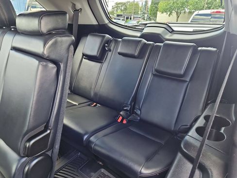 Used 2019 Toyota Highlander XLE AWD/4WD image 33