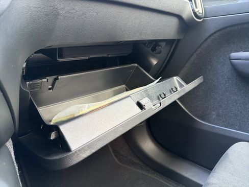 Used 2023 Volvo C40 P8 Recharge Plus w/ Climate Package image 34