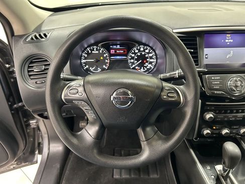 Used 2020 Nissan Pathfinder S image 13