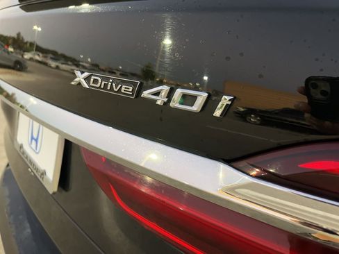 Used 2022 BMW X7 xDrive40i w/ Executive Package image 9