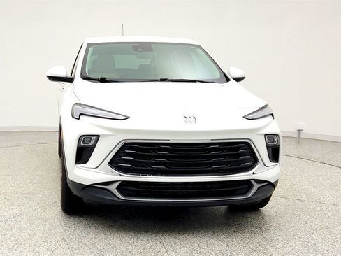 Used 2024 Buick Encore GX Preferred image 2