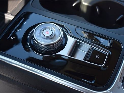 New 2026 Kia Carnival SX w/ SX Dark Edition Package image 24