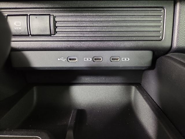 Used 2025 Toyota Land Cruiser AWD/4WD image 27