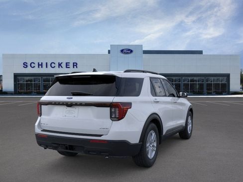 New 2026 Ford Explorer Active AWD/4WD image 8