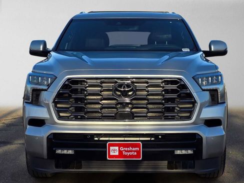 Used 2025 Toyota Sequoia Platinum AWD/4WD image 10