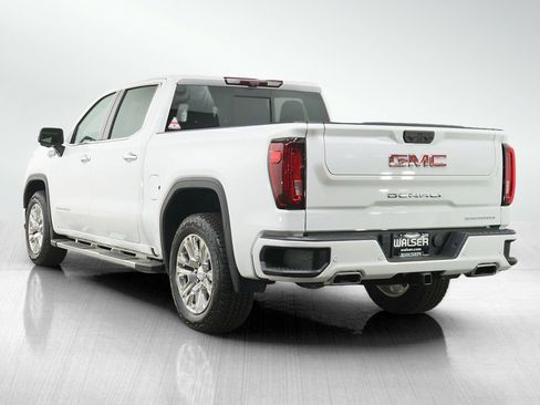 Used 2022 GMC Sierra 1500 Denali w/ Technology Package AWD/4WD image 3
