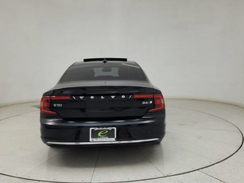 Used 2023 Volvo S90 B6 Plus AWD/4WD image 9
