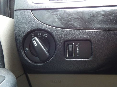Used 2016 Dodge Grand Caravan SE w/ Quick Order Package 29E SE FWD image 11