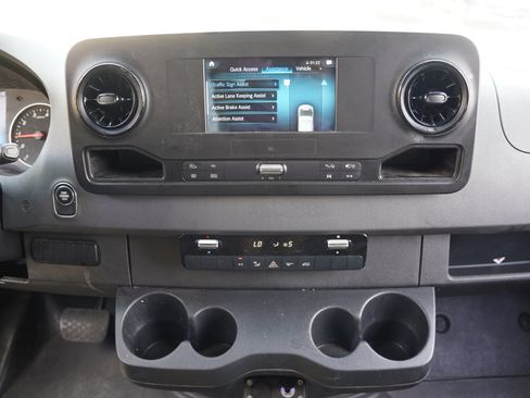 Used 2021 Mercedes-Benz Sprinter 2500 w/ Acoustic Package image 34