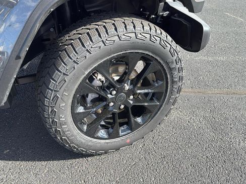 New 2025 Jeep Gladiator Sport image 7