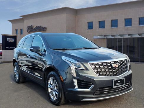 Certified 2023 Cadillac XT5 Premium Luxury image 3