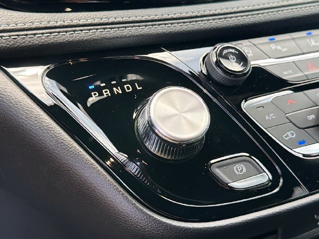 New 2027 Chrysler Pacifica Select FWD image 16
