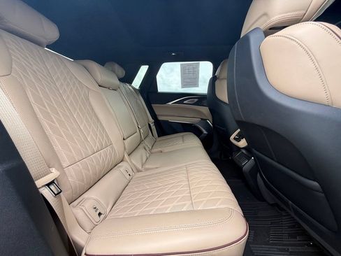 Certified 2024 Cadillac Lyriq Luxury w/ Nappa Leather Package AWD/4WD image 35