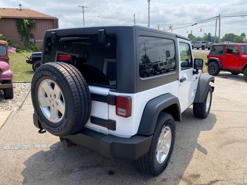 Used 2012 Jeep Wrangler Sport AWD/4WD image 6