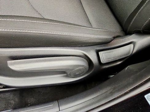 Used 2023 Kia Forte LXS w/ LXS Technology Package FWD image 11