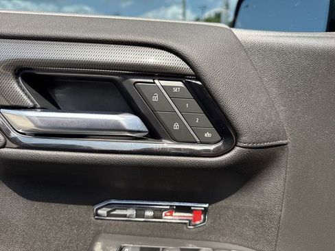 Used 2025 GMC Sierra 1500 AT4 w/ AT4 Premium Package AWD/4WD image 42