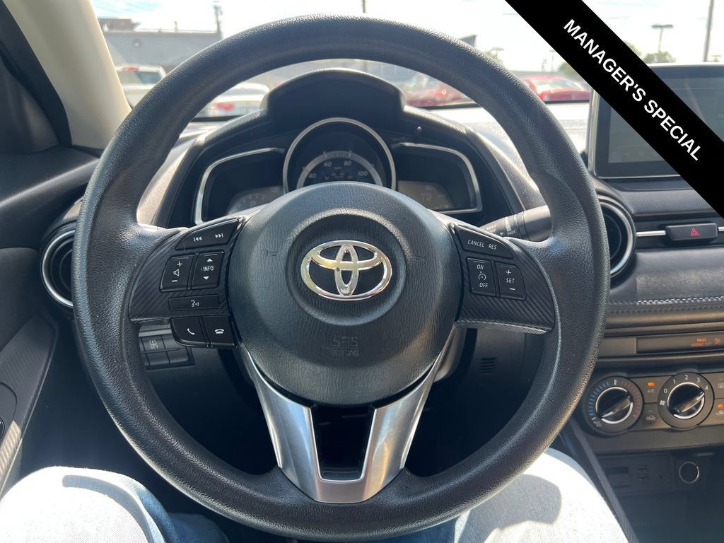 Used 2017 Toyota Yaris iA FWD image 18