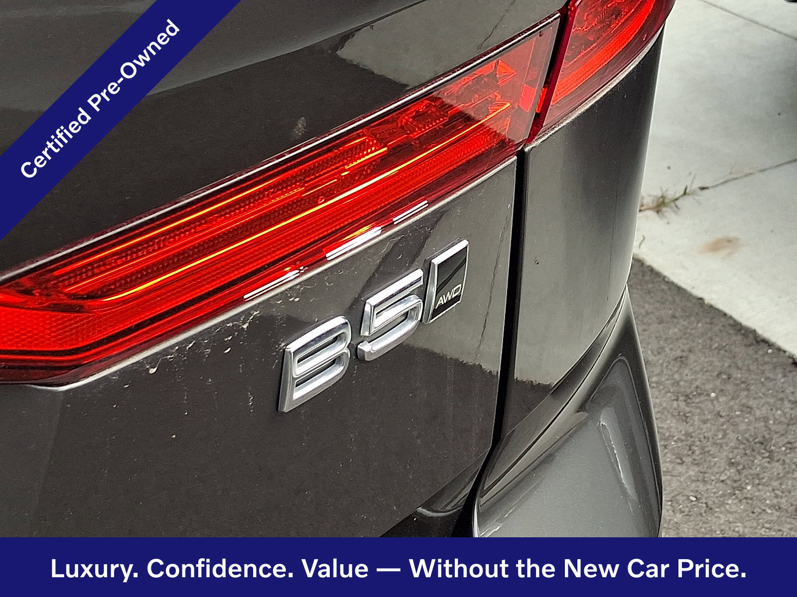 Certified 2023 Volvo XC60 B5 Ultimate w/ Climate Package AWD/4WD image 31