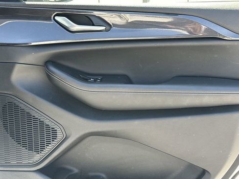 Used 2023 Jeep Grand Cherokee Altitude RWD image 15