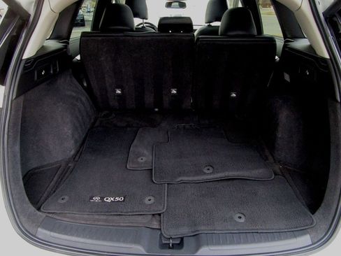 Used 2019 INFINITI QX50 Essential w/ Premium Heat Package image 30