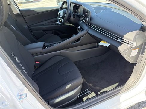 New 2026 Hyundai Elantra Blue image 13