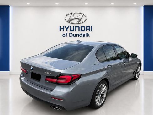 Used 2022 BMW 530i w/ M Sport Package RWD image 4