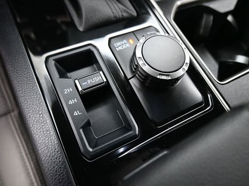 Used 2025 Toyota Tundra SR5 w/ SR5 Premium Package AWD/4WD image 15