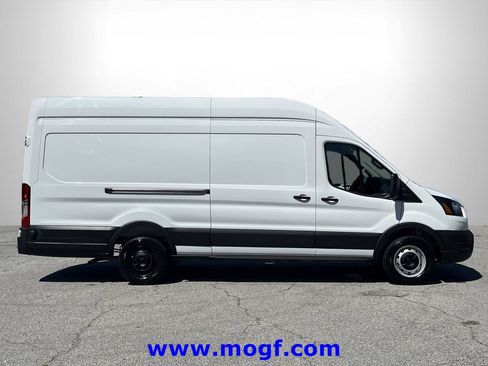 Used 2025 Ford Transit 250 148 High Roof Extended RWD image 26