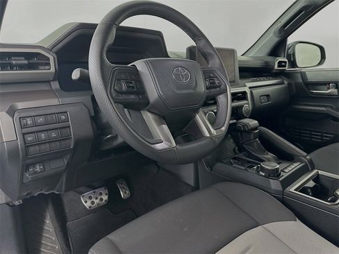 Used 2024 Toyota Tacoma TRD Sport image 16