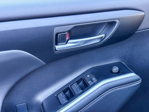 New 2026 Toyota Highlander XLE image 22