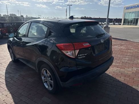 Used 2017 Honda HR-V LX image 7